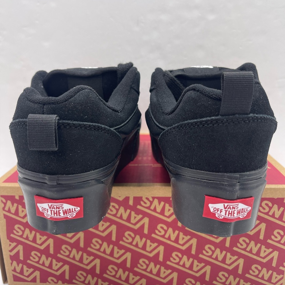 Vans WMNS Knu Stack
Black/Black
VN000CP6BKA Platform Sneakers - Picture 12 of 16